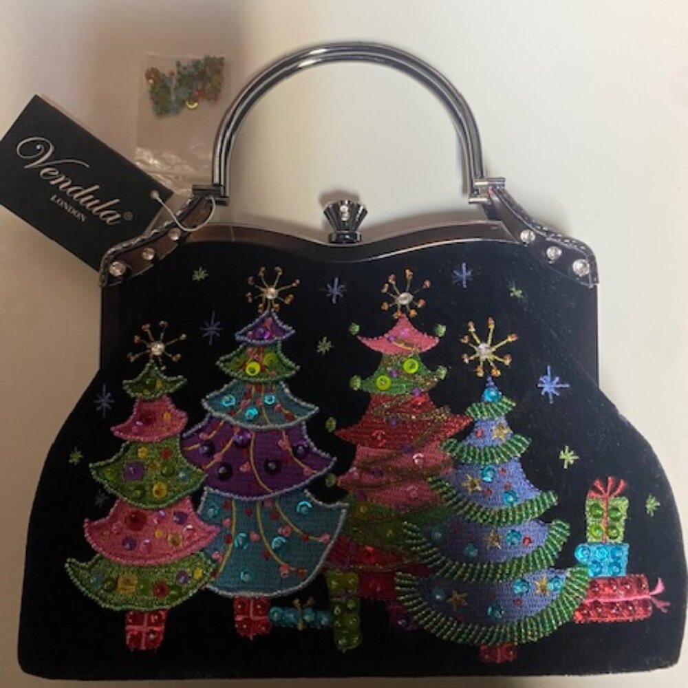 Vendula London Christmas Purse - Brand New with Tag & Extra Sequins.